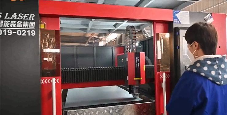 180℃rotating flexible fire door